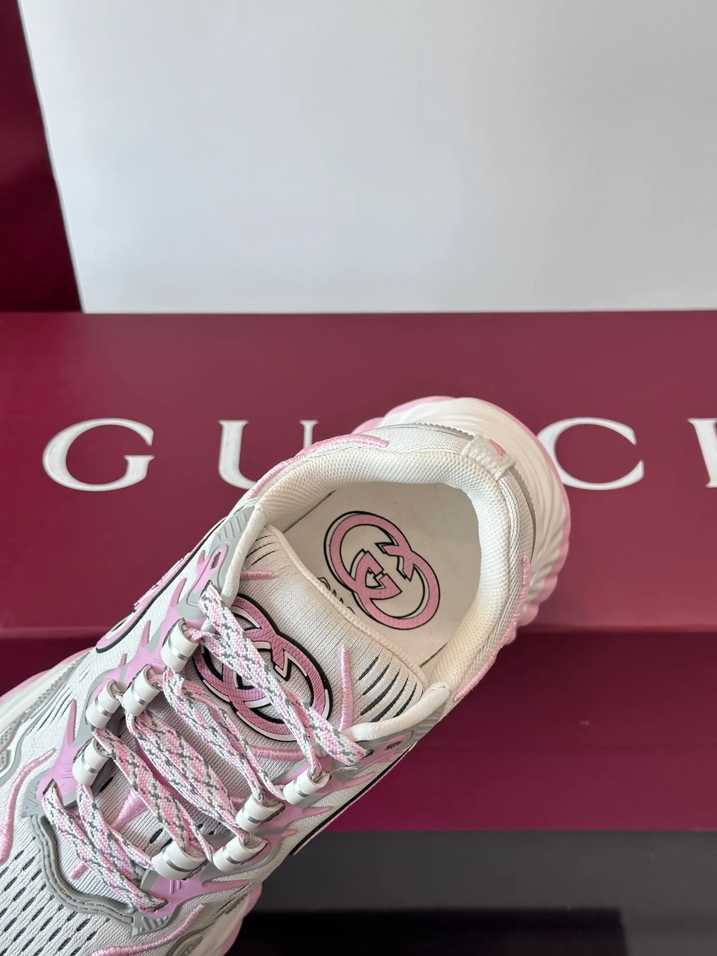Men's Men's Shoes💰p760 "Gucc*" Ri Men's Men's Shoes💰p Men's Men's Shoes💰ple Series 2024ss👫Couple Style Casual Sports Shoes, buy the original and accurately reproduce it! Restore the quality of details, Gucci Ri men's shoes 💰p men's shoes 💰ple series sports shoes are made with innovative stitching technology to create a flowing texture like water. The leather design is paired with three-dimensional interlocking Double G leather patches and Gucci letter metal accessories, creating a free flowing texture of the entire shoe with a 3D effect. A classic and versatile piece that feels super comfortable on your feet! Male 39-44 Female 35-39